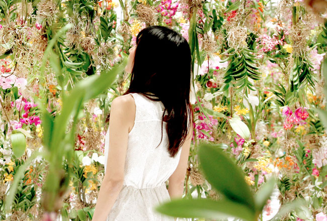 Floating Flower Garden - teamLab