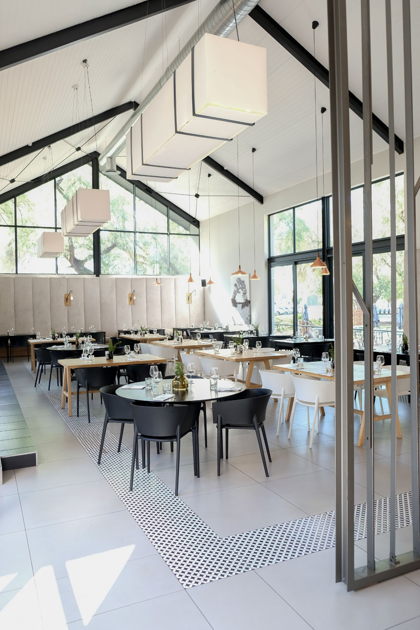 @Four Cousins Restaurant, Robertson