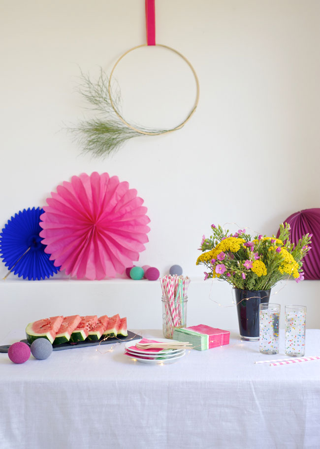 Colourful summer table setting