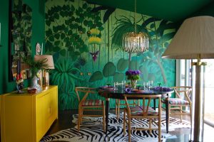 Bold green botanical wallpaper